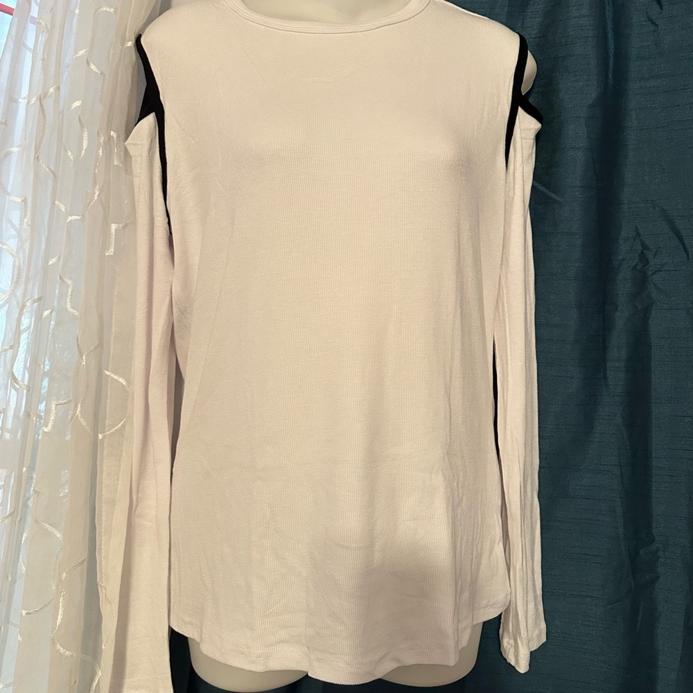 Source Unknown White Blouse NWT - image 2